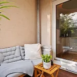 Edler Wohnraum Luxurioese Stadtoase Mit Balkon, Kaffeevollautomat, Lift & Parkplatz شقة *