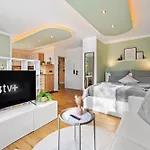 شقة Edler Wohnraum Luxurioese Stadtoase Mit Balkon, Kaffeevollautomat, Lift & Parkplatz *