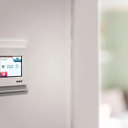 Appartamento Edler Wohnraum Luxurioese Stadtoase Mit Balkon, Kaffeevollautomat, Lift & Parkplatz