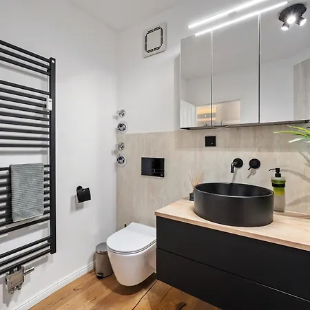 Appartamento Edler Wohnraum Luxurioese Stadtoase Mit Balkon, Kaffeevollautomat, Lift & Parkplatz Chemnitz