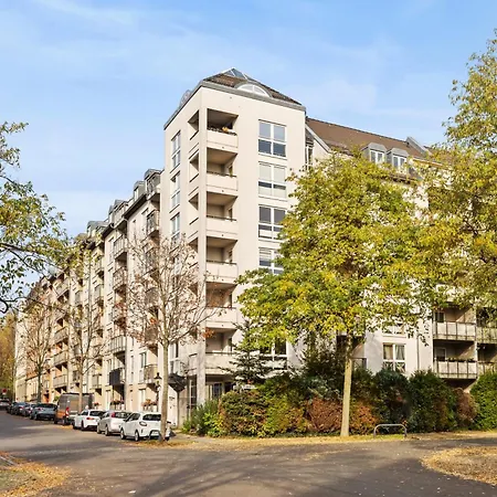 Edler Wohnraum Luxurioese Stadtoase Mit Balkon, Kaffeevollautomat, Lift & Parkplatz * شيمنيتز
