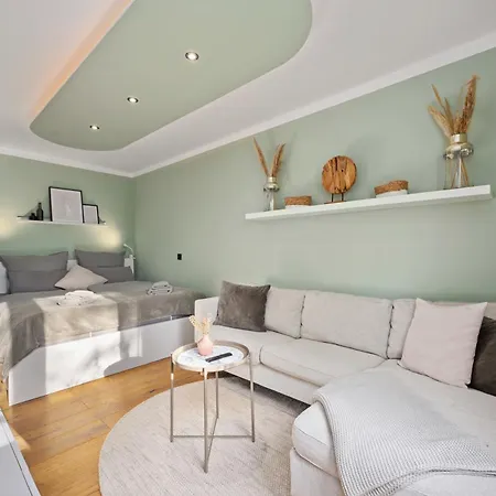 Apartment Edler Wohnraum Luxurioese Stadtoase Mit Balkon, Kaffeevollautomat, Lift & Parkplatz Chemnitz