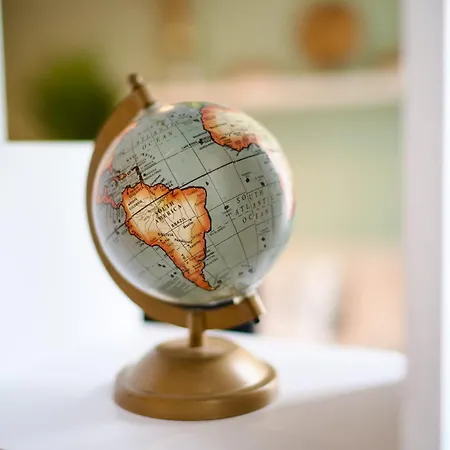 Edler Wohnraum Luxurioese Stadtoase Mit Balkon, Kaffeevollautomat, Lift & Parkplatz Chemnitz