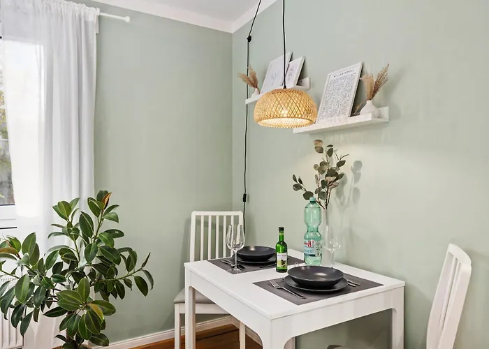 Edler Wohnraum Luxurioese Stadtoase Mit Balkon, Kaffeevollautomat, Lift & Parkplatz Apartamento Chemnitz