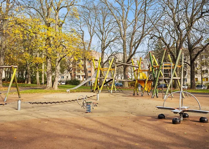 Edler Wohnraum Luxurioese Stadtoase Mit Balkon, Kaffeevollautomat, Lift & Parkplatz