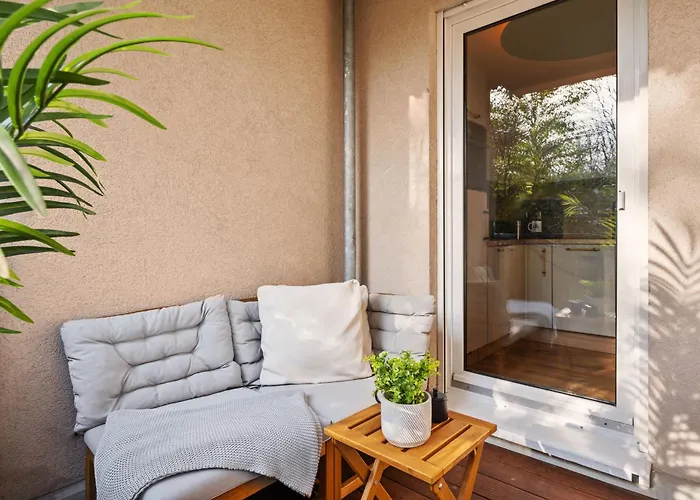 Edler Wohnraum Luxurioese Stadtoase Mit Balkon, Kaffeevollautomat, Lift & Parkplatz Apartamento *