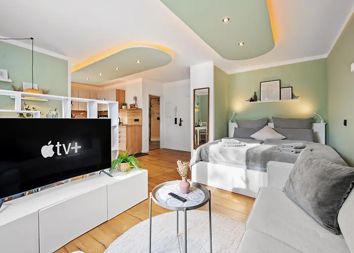 Apartamento Edler Wohnraum Luxurioese Stadtoase Mit Balkon, Kaffeevollautomat, Lift & Parkplatz *