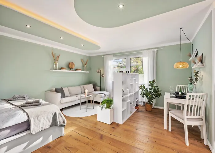 Edler Wohnraum Luxurioese Stadtoase Mit Balkon, Kaffeevollautomat, Lift & Parkplatz Apartamento